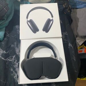 Apple AirpodMaxes Black Over-Ear Headphones WITH receipt text me for more info